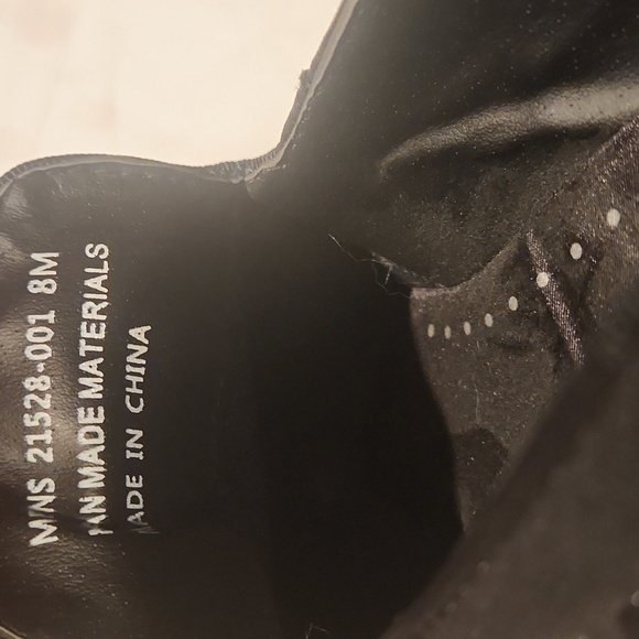 Stacy Adams Men's Black Spiked Loafers - Picture 7 of 7